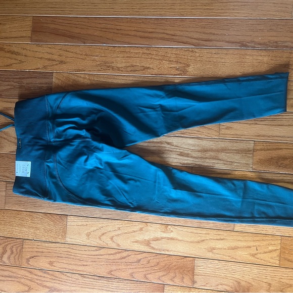 Victoria Secret Leggings - Picture 4 of 4